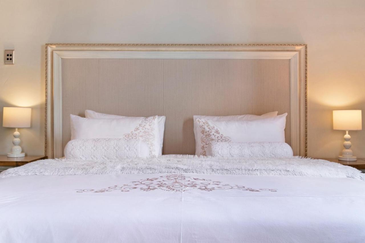 J'S Audacious Living Montagu Self Catering Apartment ภายนอก รูปภาพ