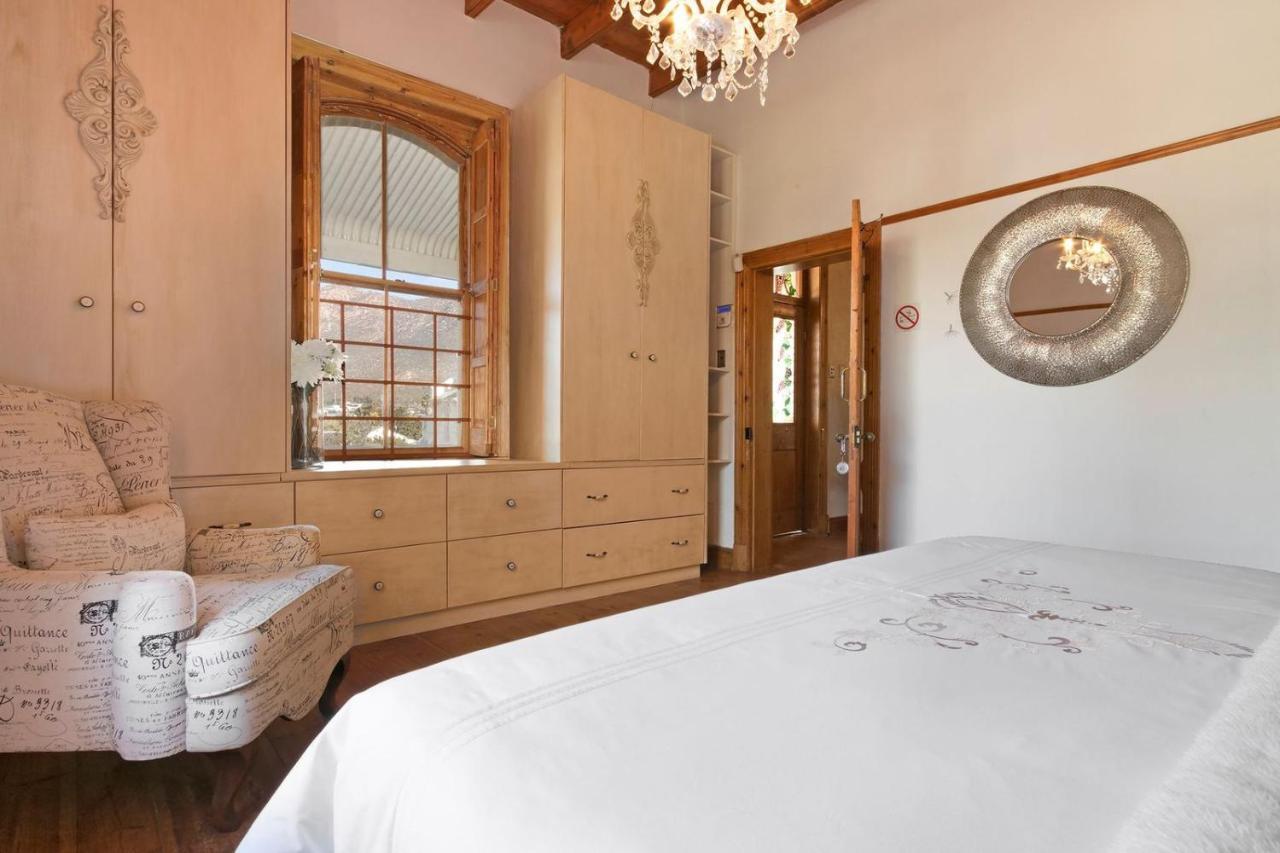 J'S Audacious Living Montagu Self Catering Apartment ภายนอก รูปภาพ